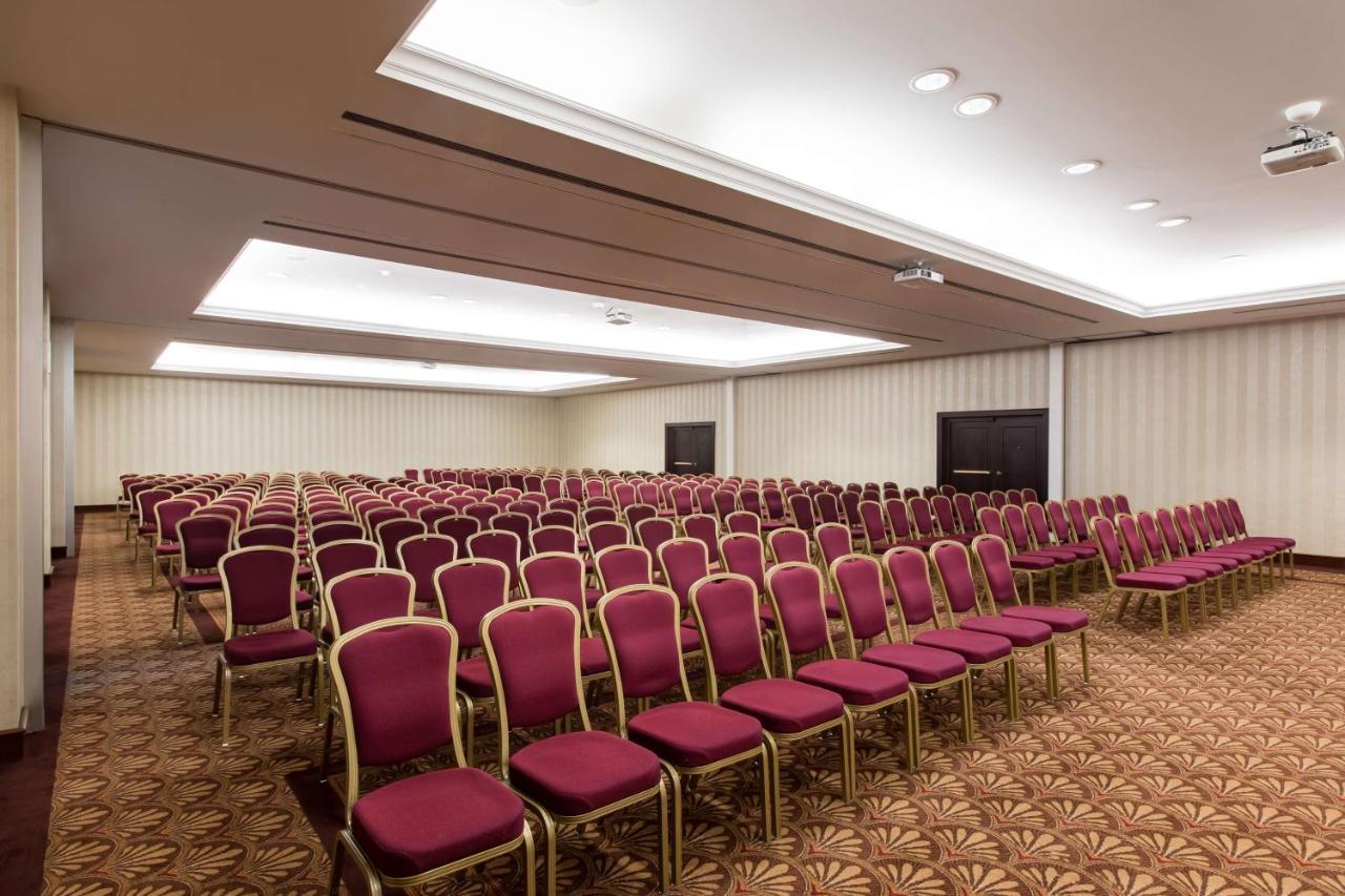 Radisson Blu Carlton Hotel, Bratislava Luaran gambar