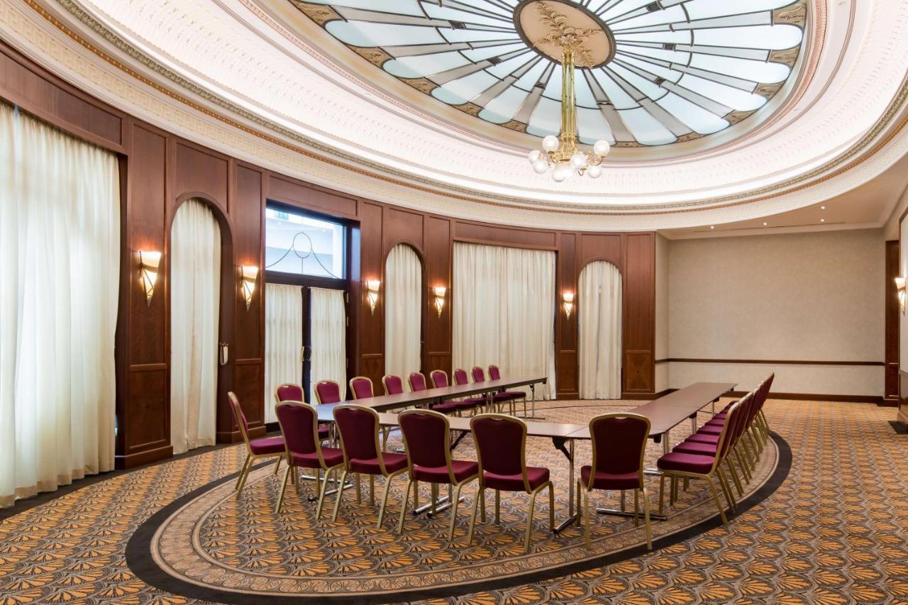 Radisson Blu Carlton Hotel, Bratislava Luaran gambar