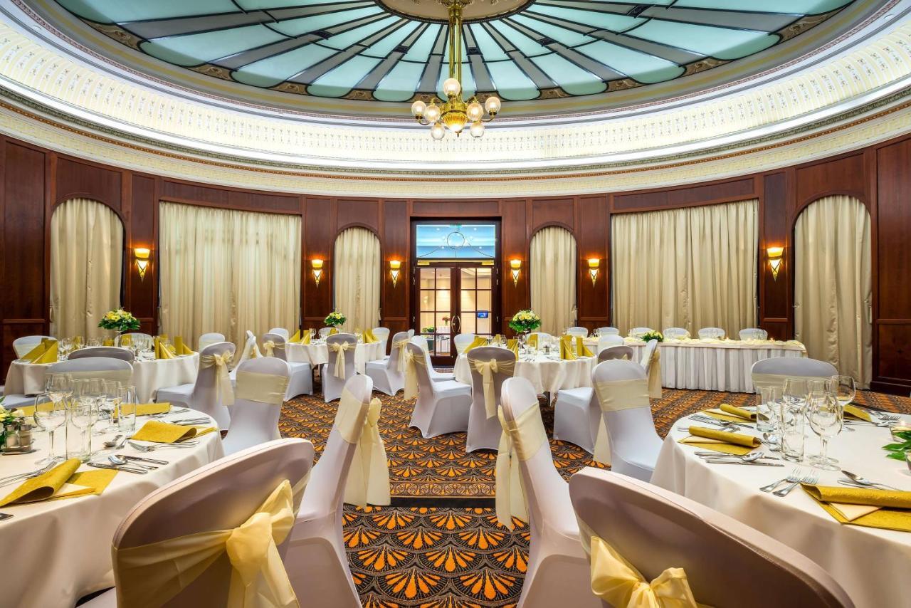 Radisson Blu Carlton Hotel, Bratislava Luaran gambar