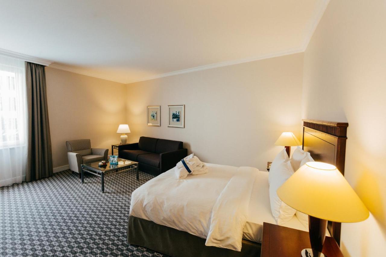 Radisson Blu Carlton Hotel, Bratislava Luaran gambar
